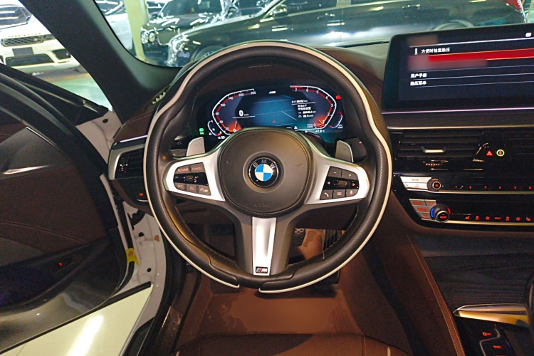 宝马5系 2022款 改款 530Li xDrive M运动套装局部细节13