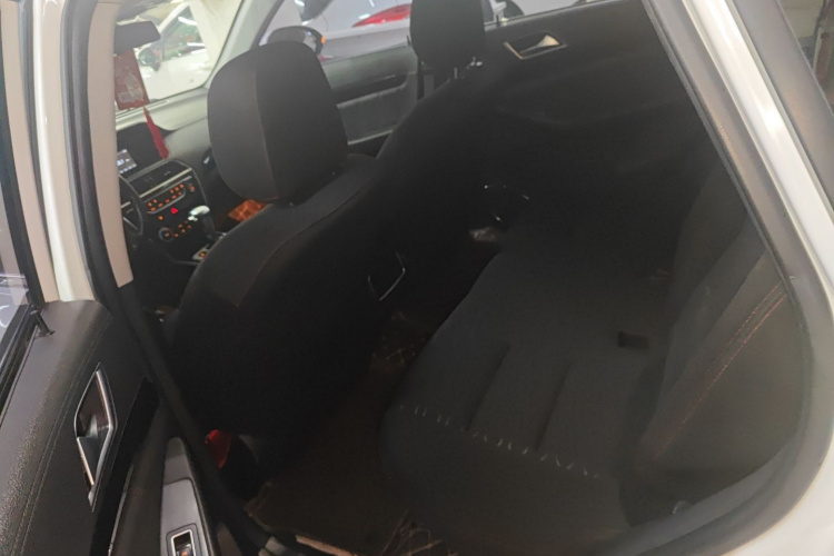 猎豹汽车 猎豹CS10 2016款 2.0T 自动领先型中控内饰7004