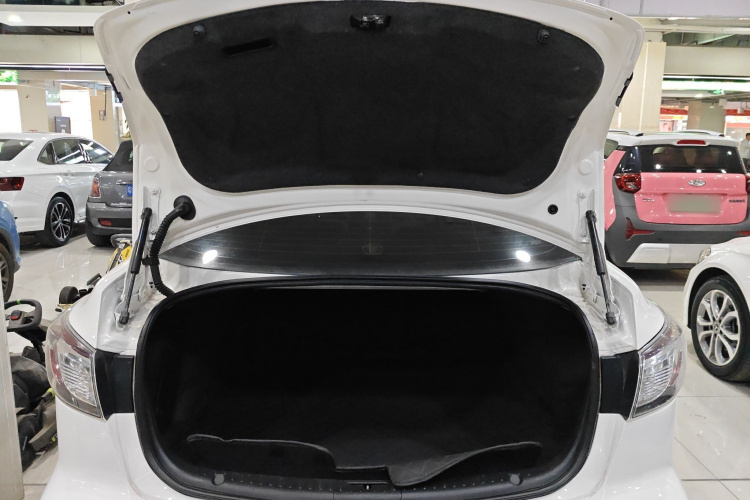 马自达3星骋 2015款 三厢 1.6L 自动舒适型局部细节23