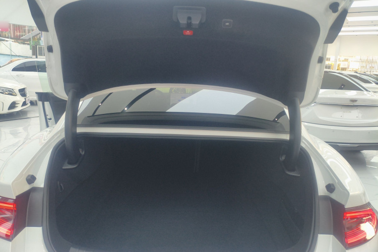 小米汽车 小米SU7 2024款 后驱长续航智驾版机舱底盘23