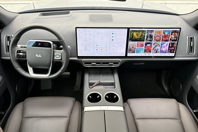 理想汽车 理想L8 2023款 Pro中控内饰7003