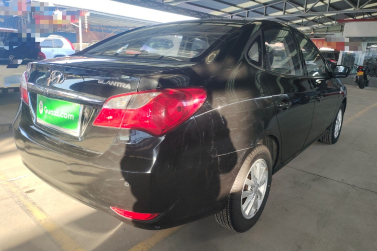 现代 悦动 2015款 1.6L 手动舒适型车身外观6005