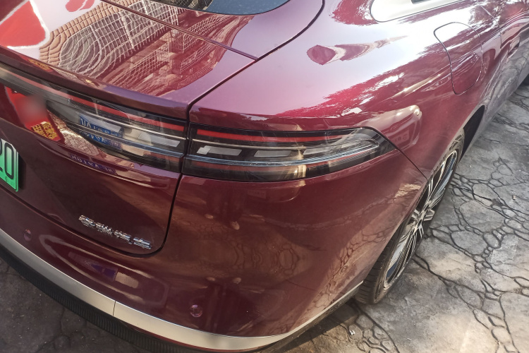 奇瑞 风云A9L 2025款 光辉 四驱高能版车身外观6006