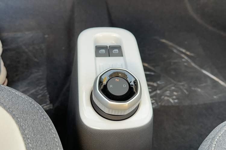 吉利银河 2025款 210km 熊猫卡丁局部细节18