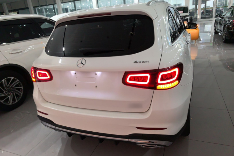 奔驰GLC 2021款 GLC 260 L 4MATIC 豪华型车身外观6