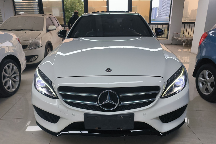 奔驰C级 2018款 C 200 成就特别版车身外观2