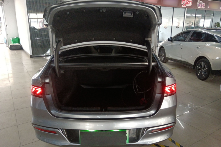 比亚迪 秦PLUS 2021款 DM-i 55KM 旗舰型局部细节23