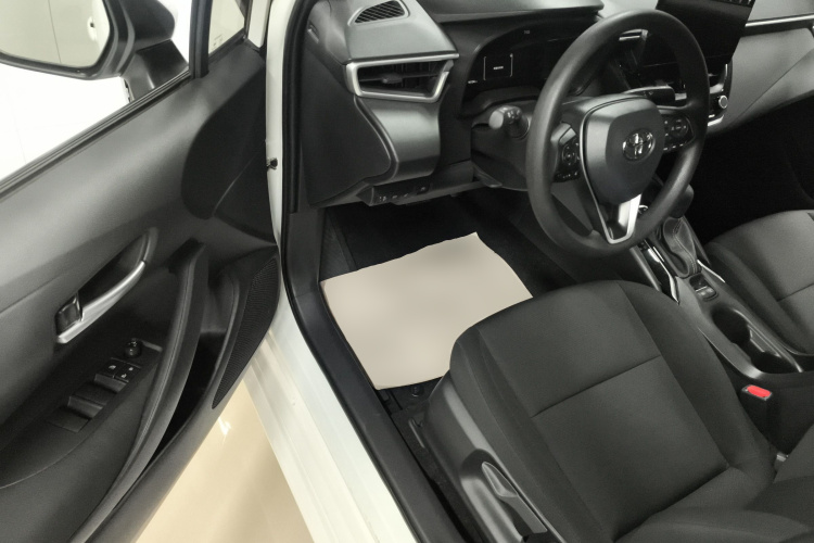 丰田 雷凌 2024款 智能电混双擎 1.8L 领先版中控内饰20