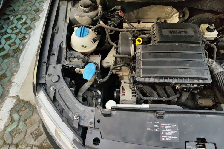 大众 朗逸 2013款 改款经典 1.6L 手动舒适版局部细节9006