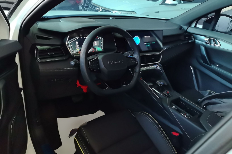 领克06 2023款 Remix 1.5T 劲Halo中控内饰12