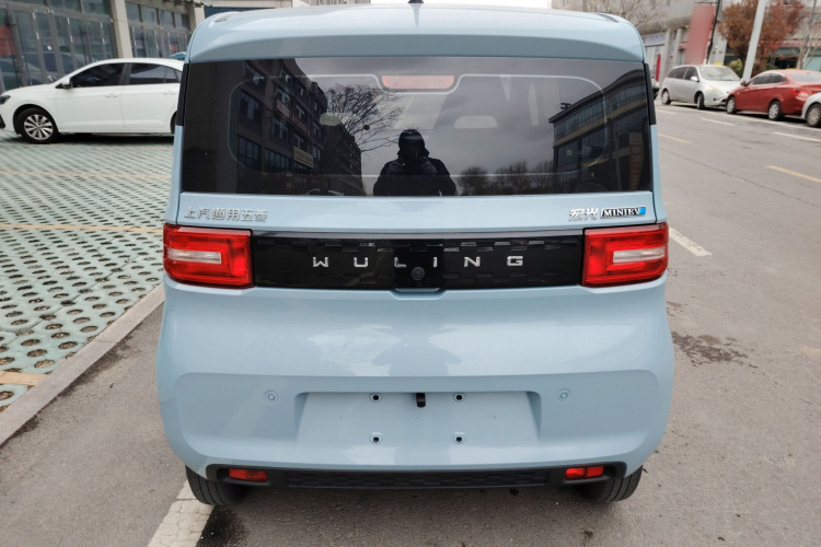 五菱汽车 宏光MINIEV 2022款 轻松款 磷酸铁锂车身外观6