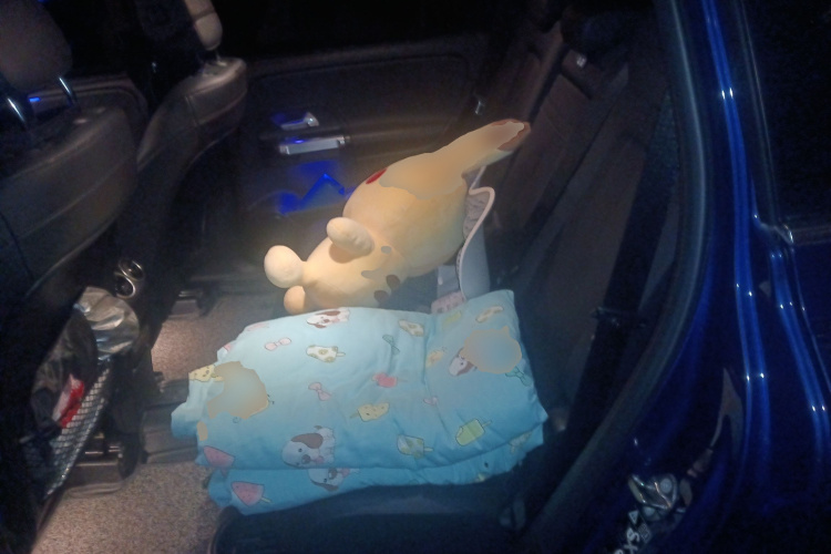 奔驰GLB 2020款 改款 GLB 200 动感型中控内饰21