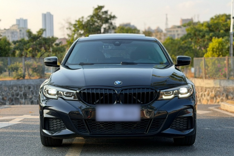 宝马3系 2021款 改款 325Li M运动曜夜套装车身外观6009