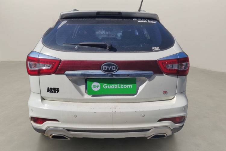 比亚迪S7 2015款 1.5T 手动尊贵型车身外观6