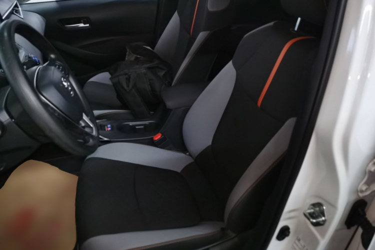 丰田 卡罗拉 2023款 1.2T 先锋版中控内饰19