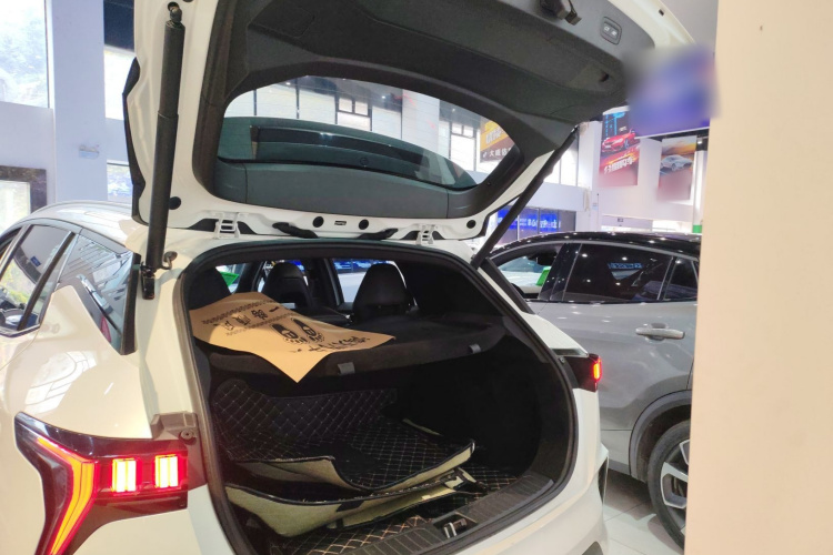 领克06 2023款 Remix 1.5T 劲Pro机舱底盘23