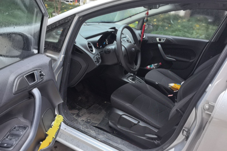 福特 嘉年华 2013款 两厢 1.5L 自动时尚型中控内饰7003