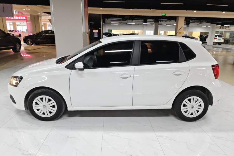 大众 Polo 2016款 1.4L 自动风尚型车身外观4