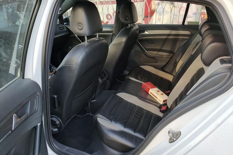 大众 高尔夫 2016款 1.4TSI 手动R-Line中控内饰21