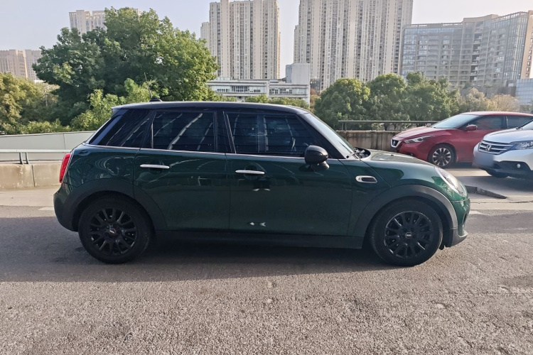 MINI 2018款 1.5T COOPER 经典派 五门版车身外观6003