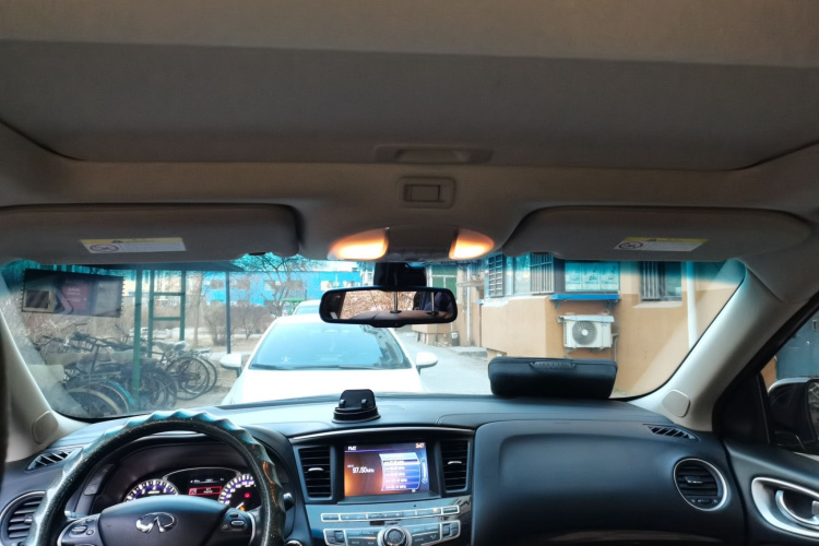 英菲尼迪QX60(进口) 2018款 2.5 S/C Hybrid 两驱卓越版 国VI中控内饰22