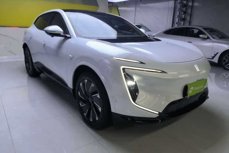 阿维塔07 2024款 Pro+纯电版车身外观3