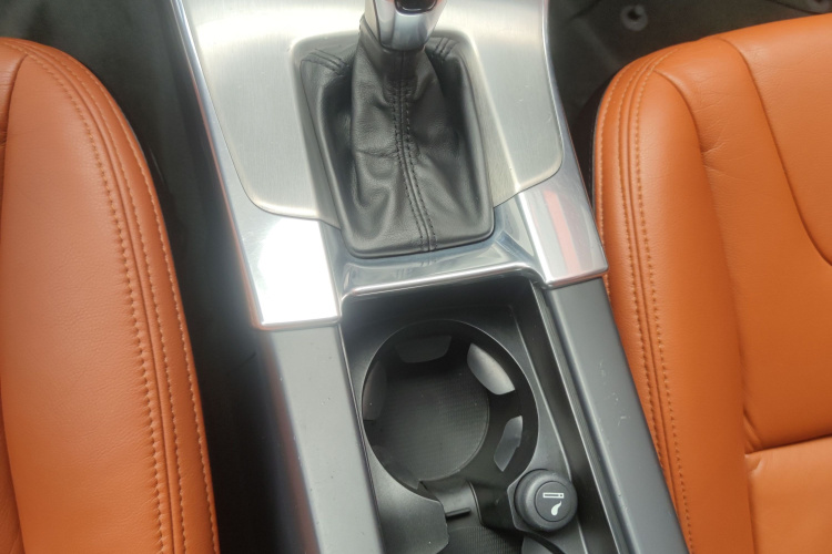 沃尔沃S60 2015款 S60L 2.0T 智行版中控内饰7004