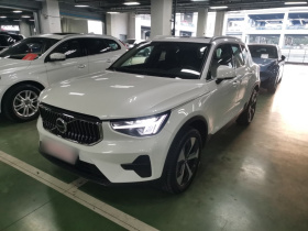 沃尔沃XC40 2024款 B4 四驱智远豪华版