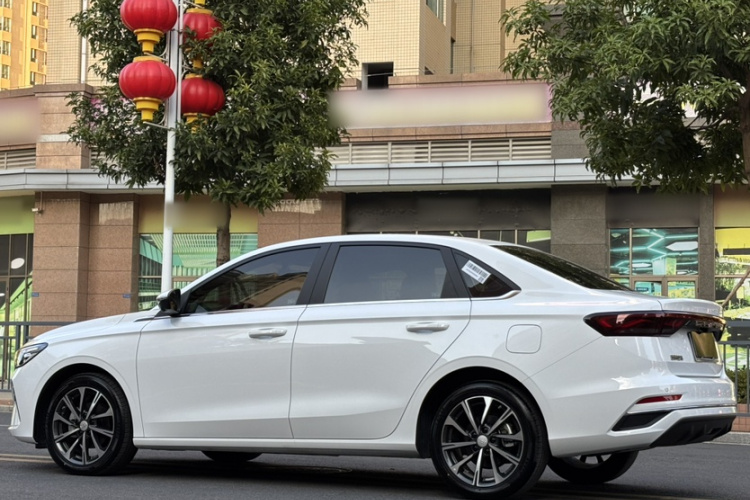 吉利汽车 帝豪 2025款 第4代 1.5L CVT尊贵型车身外观6008