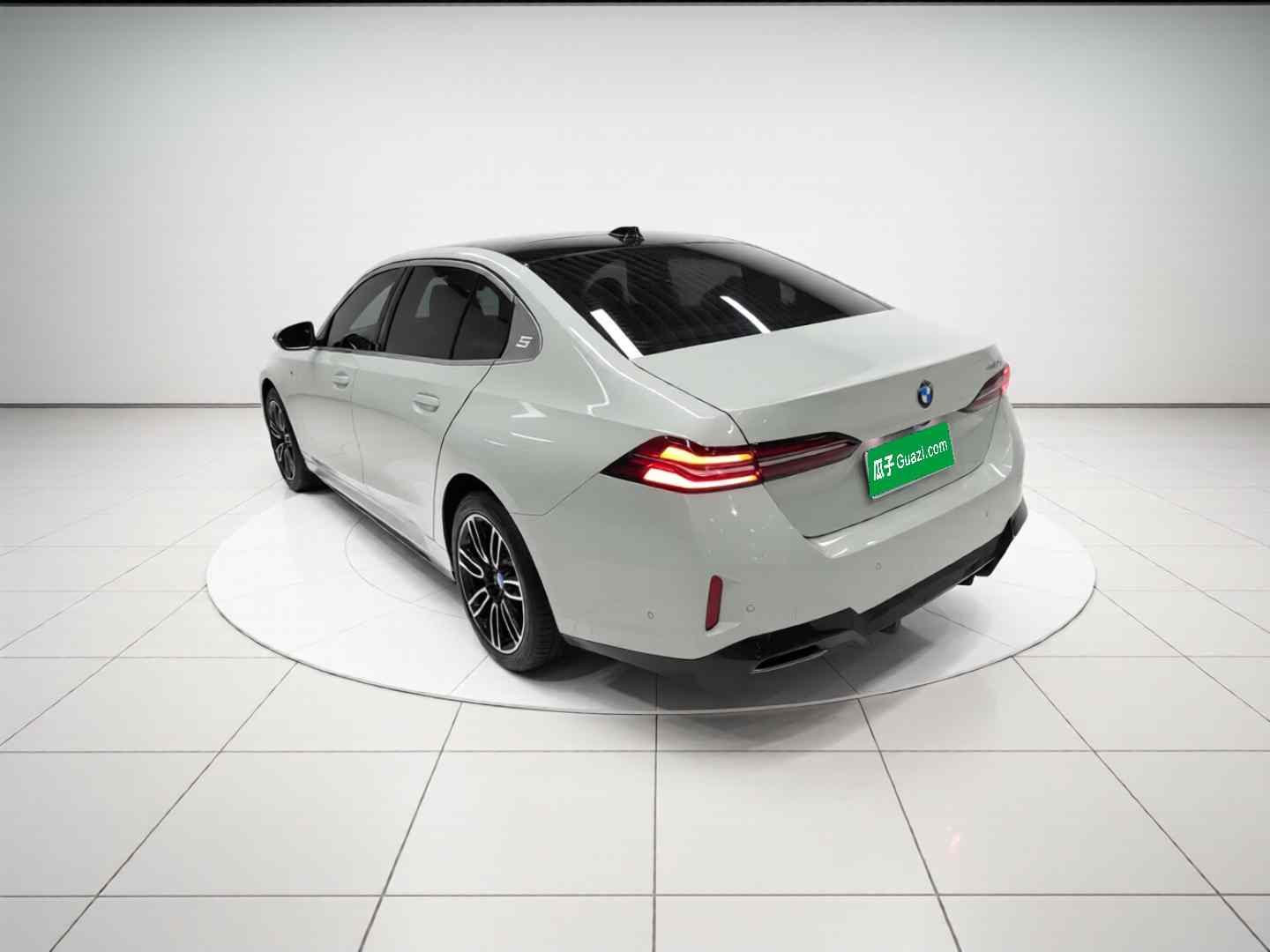 宝马5系 2025款 530Li 领先型 M运动套装(3)