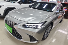 雷克萨斯ES 2025款 300h 臻享版