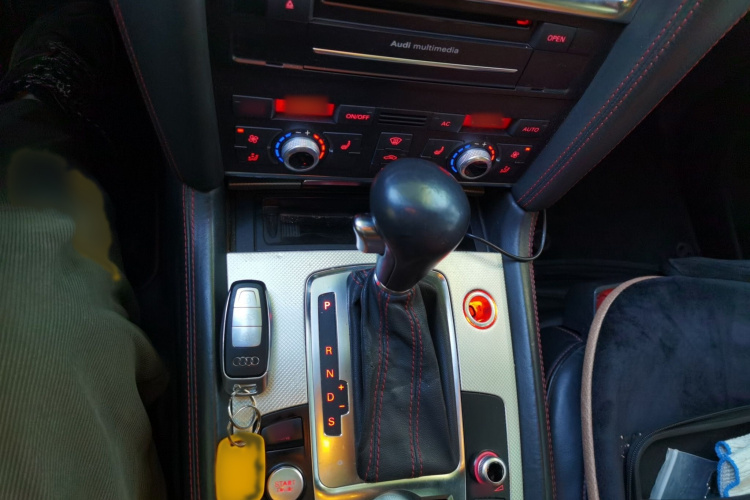 奥迪Q7 2011款 3.0 TFSI 舒适型(200kW)局部细节18