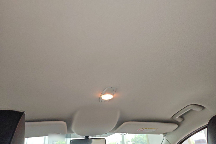 福特 福克斯 2018款 三厢经典 1.6L 自动舒适型智行版局部细节22