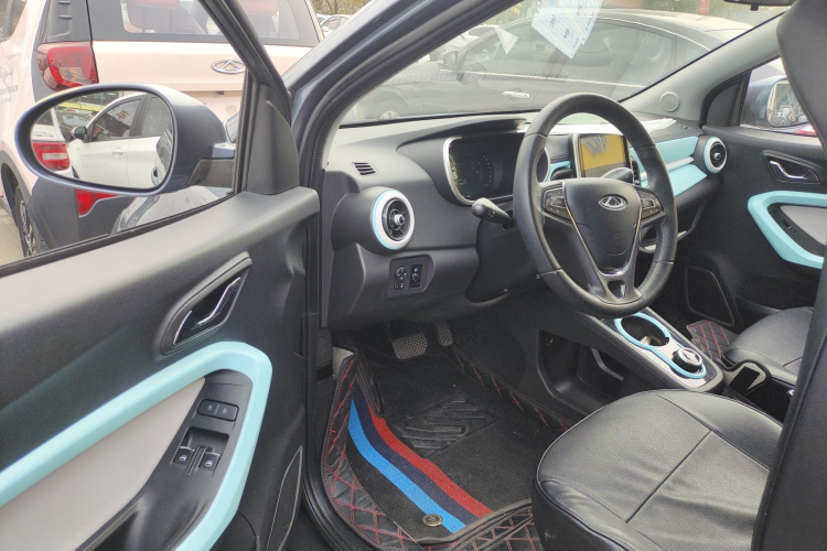 奇瑞 小蚂蚁 2021款 15万蚁粉款 蚁酷版 磷酸铁锂中控内饰20