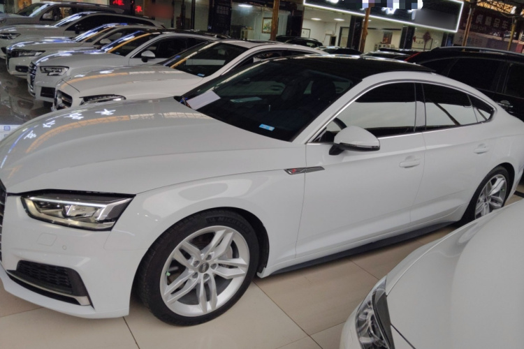 奥迪A5 2019款 Sportback 45 TFSI 时尚型车身外观6003
