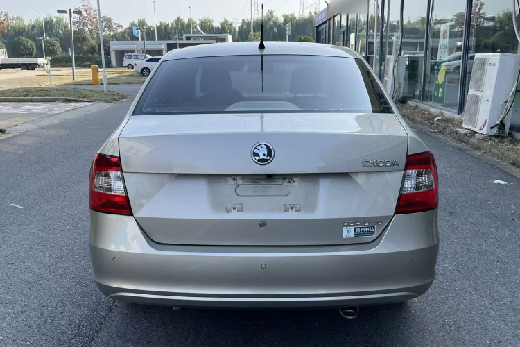 斯柯达 昕锐 2013款 1.6L 自动智选型车身外观6008