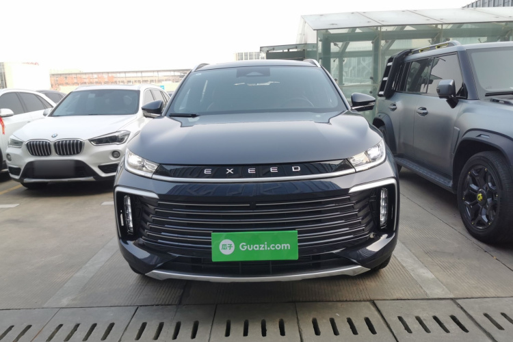 星途凌云 2025款 300T 两驱星耀版车身外观2