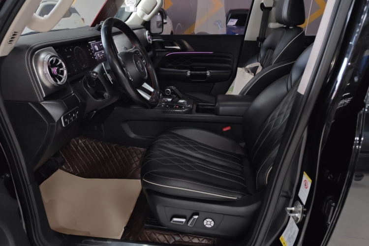 坦克300 2023款 越野版 2.0T 挑战者中控内饰19