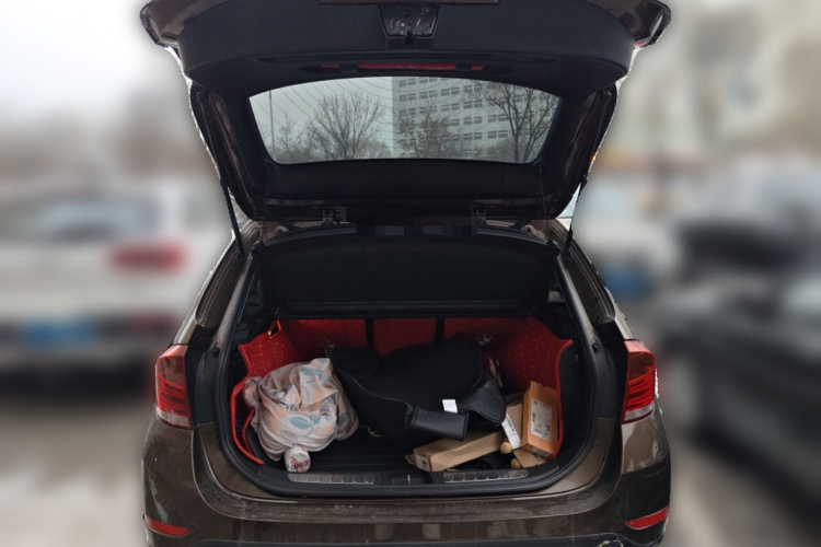 宝马X1 2014款 sDrive18i 领先型中控内饰23