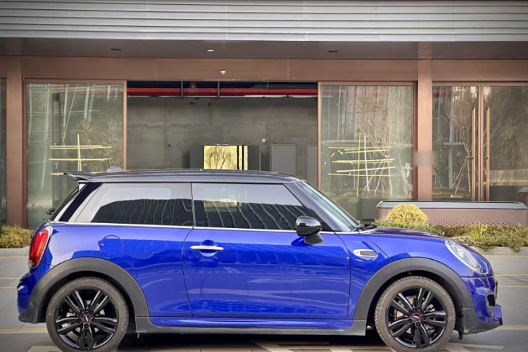 MINI 2018款 1.5T COOPER 赛车手车身外观6004