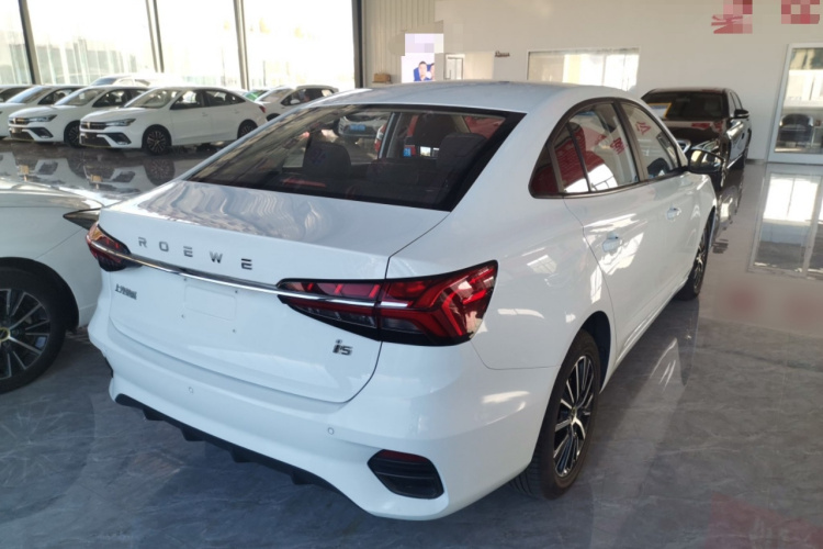 荣威i5 2021款 1.5L CVT铂金版车身外观7