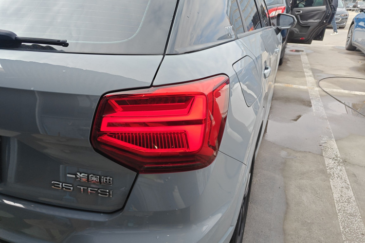 奥迪Q2L 2022款 35 TFSI 进取动感型车身外观6006