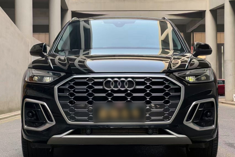 奥迪Q5L 2022款 改款 40T 豪华动感型车身外观6005