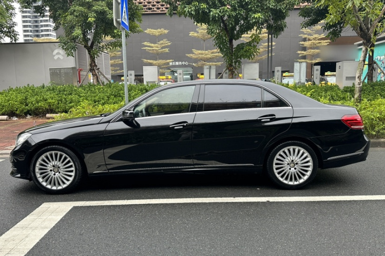 奔驰E级 2015款 E 200 L车身外观6008