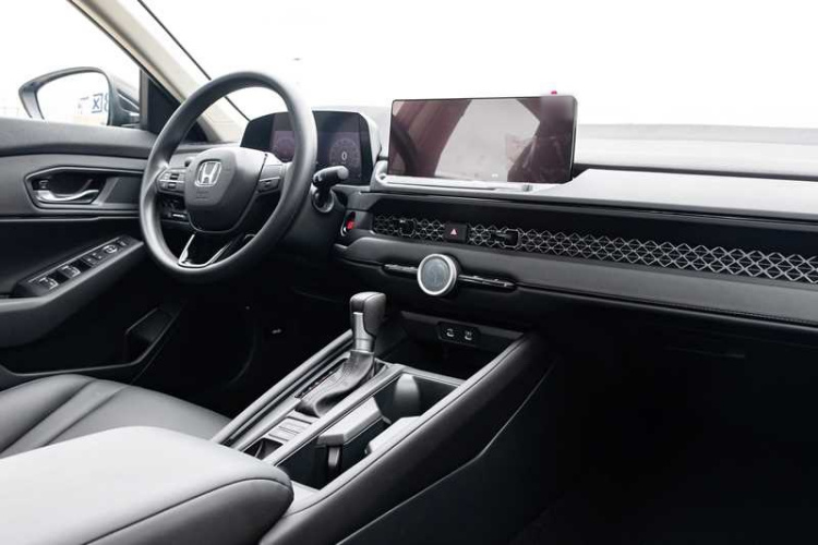 本田 雅阁 2025款 260TURBO 舒适版中控内饰7002