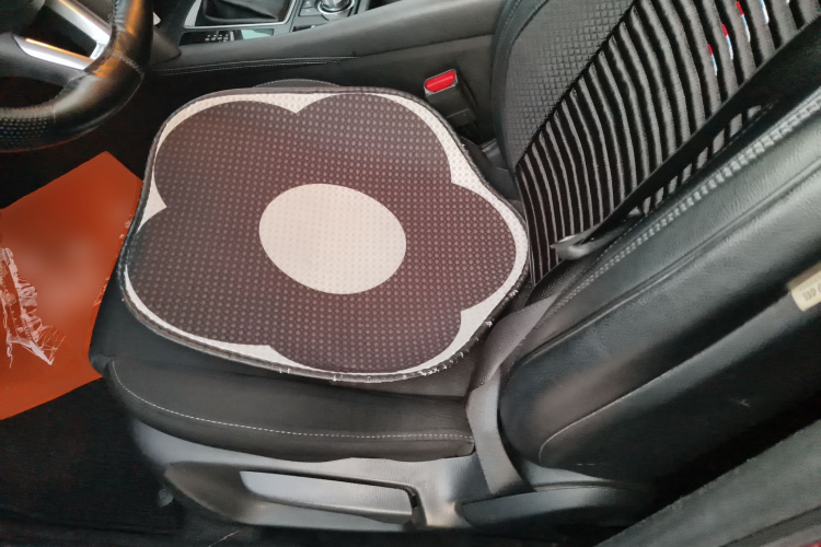 马自达CX-4 2018款 2.0L 自动两驱蓝天探索版 国V中控内饰19