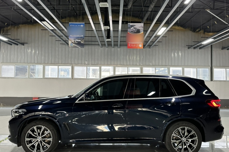 宝马X5(进口) 2021款 xDrive30i M运动套装车身外观6009