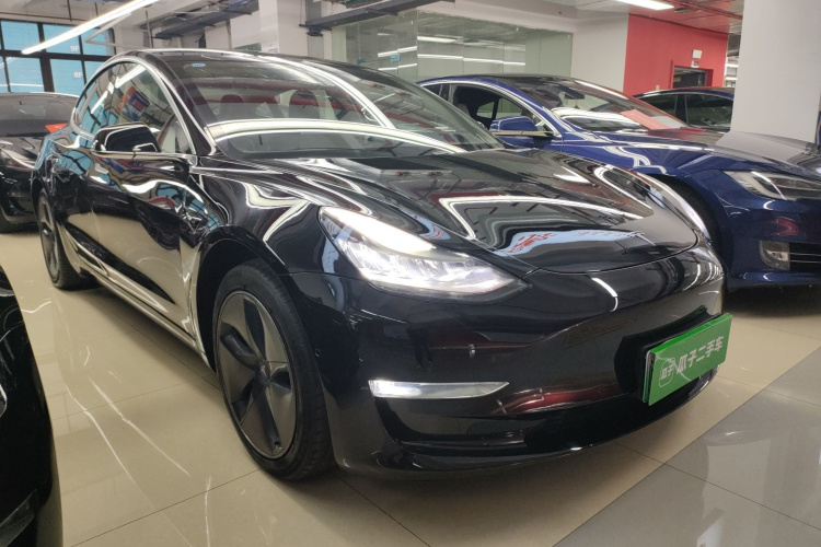 特斯拉 Model 3 2020款 改款 长续航后轮驱动版车身外观3