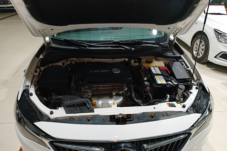 别克 英朗 2021款 改款 典范 1.5L 自动精英型局部细节24