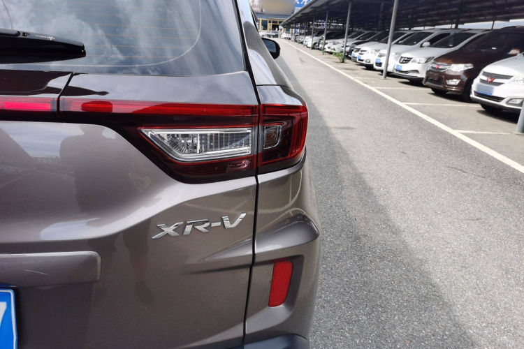 本田XR-V 2015款 1.5L LXi CVT经典版车身外观6006